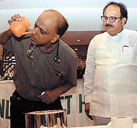Dr K.K. Aggarwal, Executive Vice-Chairman, HCFI, demonstrating �Jalneti� while Dr A.K. Walia, Delhi Health Minister looks on during a press conference in the Capital on Thursday. 