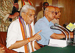 VHP leader Ashok Singhal at a Press conference in Jammu