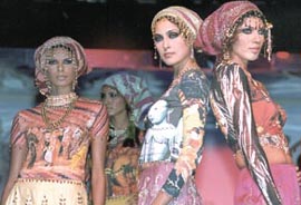 With a nip in the air, JJ Valaya unveils his Fall-Winter 2003-04 ensemble in the Capital.