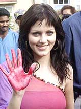Model-turned-actress Yana Gupta crusades with "Akanksha" to touch a child's life