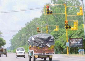 Who cares for traffic lights?