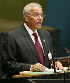 External Affairs Minister Yashwant Sinha addresses the United Nations General Assembly special session