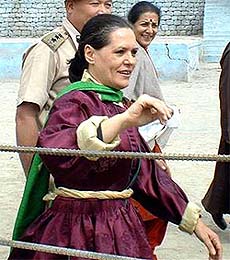 Congress President Sonia Gandhi in traditional Ladakhi dress arrives at Leh polo ground to address a gathering 