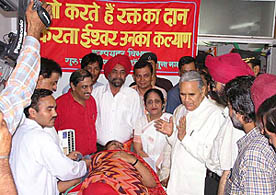 The Haryana Governor, Babu Parmanand, at a blood donation camp held in connection with the inauguration of a blood bank at Gaba Hospital in Yamunanagar on Saturday
