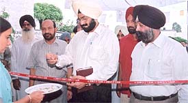 Dr Rajinder Singh Saggu, Director, Punjab Health Systems Corporation, inaugurates the multi-speciality free medical camp