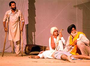 Actors of Ek Jut Kala Munch enact Chavian Di Rut at the open air theatre of Rose Garden in Bathinda 
