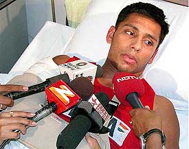 Jugraj Singh speaks to mediapersons at Batra hospital in New Delhi 