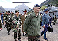Defence attaches from several countries arrive in the Gurez