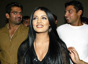 Bollywood actor Sunil Shetty, former Miss India and actress Celina Jaitly and former cricketer-turned-actor Ajay Jadeja at a function