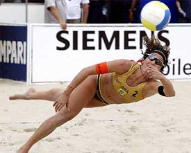 Brazil's Shelda Kelly dives for the ball during Brazil's quarterfinal match against the United States