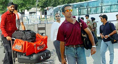 Harbhajan Singh, Rahul Dravid and Sachin Tendulkar at Chandigarh airport