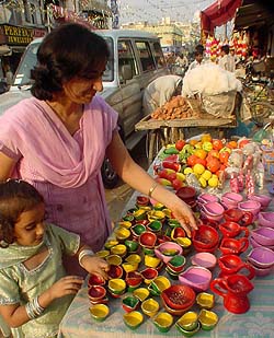 The colourful and attractive diyas beckon customers