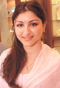 Soha Ali Khan Pataudi at an  exclusive preview of Arisia diamonds