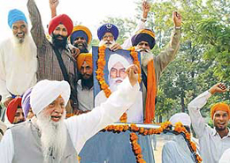Jagjit Singh Chohan, leader of the Khalsa Raj Party, on their way to the Punjab Vidhan Sabha, in connection with the installation of a portrait of Darshan Singh Pheruman at the Vidhan Sabha in Chandigarh on Monday.