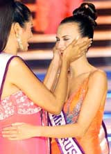 Tatyana Nikitina of Russia cries after winning the Miss Asia Pacific Quest 2003 in Manila