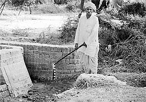 Irrigation water does not reach villages located at the canal tail-end
