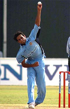 Irfan Pathan in action against Bangladesh