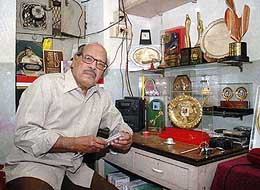 Manna Dey, who has completed his 60 years in singing,