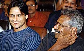 Bollywood actor Vivek Oberoy and film-maker Mani Ratnam share a light moment at the inauguration of the 9th Kolkata film festival 