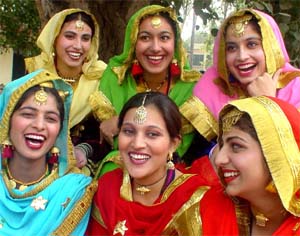 Students of Government College for Women before performing giddha