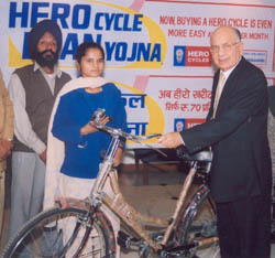 Mr O.P. Munjal, Co-Chairman and Managing Director of Hero Cycles