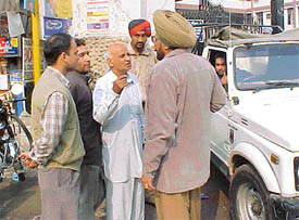 Relatives of Head Constable Satish Kumar, who died under mysterious circumstances in Ludhiana on Tuesday