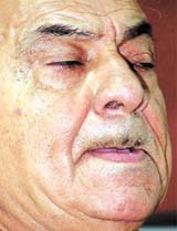 A seemingly pensive Madan Lal Khurana at a Press conference in the Capital