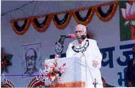 Deputy Prime Minister L.K. Advani addresses an election rally at Bhilwara in Rajasthan