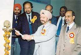 Dr L.S. Chawla, former Vice-Chancellor of BFU, inaugurates a meeting on �National Consultation on Social Relevance of Medical Education