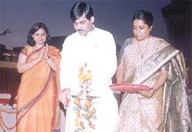 Union Minister of Textile Shahnawaz Hussain inaugurating the fifth annual function of Adharshila Vidyapeeth