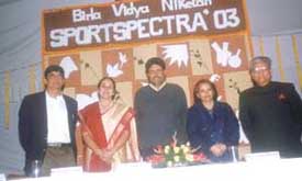 Khazan Singh, Birla Vidya Niketan Principal Madhu Chandra, cricketer Kapil Dev, Vimla Mehra and Vice-Chairman R. N. Raju 