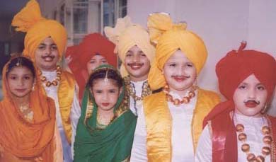 Students of GGN Public School dressed up in traditional Punjabi attire to perform bhangra and gidda in Ludhiana