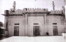 The main mosque at Jundla, Karnal, which today houses a gurdwara. The foundation stone of this mosque is said to have been laid by Gen Yahya Khan.