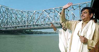 Union  Shipping Minister Shatrughan Sinha takes a launch ride in the Hoogly