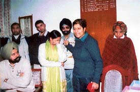 Accused Jasbinder Kaur  with a few complainants