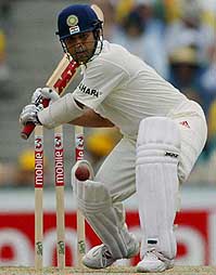 Sachin Tendulkar looks to play a pull shot during his innings of 60 not out on the fourth day of the fourth Test against Australia 