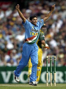 Ajit Agarkar celebrates taking the wicket of Australia�s Jason Gillespie
