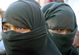 Survivors of the 1984 Bhopal gas disaster protest in Bhopal 
