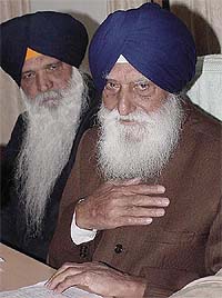 SGPC chief G.S. Tohra addresses a press conference in Chandigarh