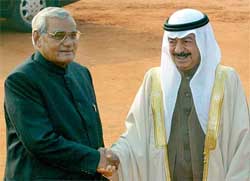 Prime Minister Atal Behari Vajpayee shakes hand with Bahrain Prime Minister Shaikh Khalifa bin Salman Al Khalifa at Presidential Palace in New Delhi