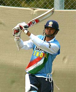 Hemang Badani, who could replace Sanjay Bangar, practices at the Bellerive Oval ground 