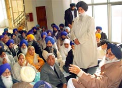 Capt Kanwaljit Singh, a senior leader of the SAD, addresses a meeting