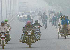 A blanket of fog brings traffic to a snail�s pace in Chandigarh on Tuesday.