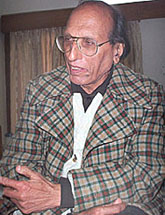 Bashir Badr in Patiala to participate in an Indo-Pak mushaira.