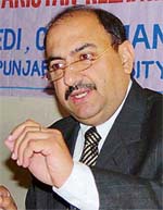 Dr Sanjay Chaturvedi