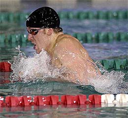 Ed Moses of the US emerges the winner in the 200-m breaststroke at the FINA World Cup Swimming finals 