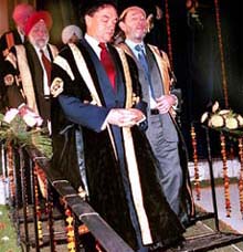 British High Commissioner to India, Mr Michael Arthur escorts British Secretary of State for Home Affairs, Mr David Blunkett