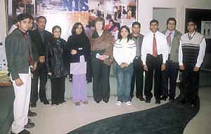 UN Deputy Secretary-General Louise Frechette, Mr Sanjeev Duggal, president NIS, along with NIIT students at NIS Academy.