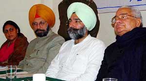 Ms Sumita Singh, President, Haryana Mahila Congress, Mr Harcharan Singh Josh, Secretary, Department of Minority Affairs, AICC, Mr Jagdeep Singh Cheema, Chairman, Department of Minority Affairs, Haryana Congress, and Mr Bhajan Lal, President, HPCC