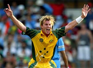 Australia's Brett Lee appeals during the second final in Sydney